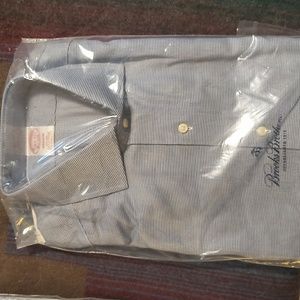NWT Brooks Brothers spread collar dress shirt 16.5 by 37"
